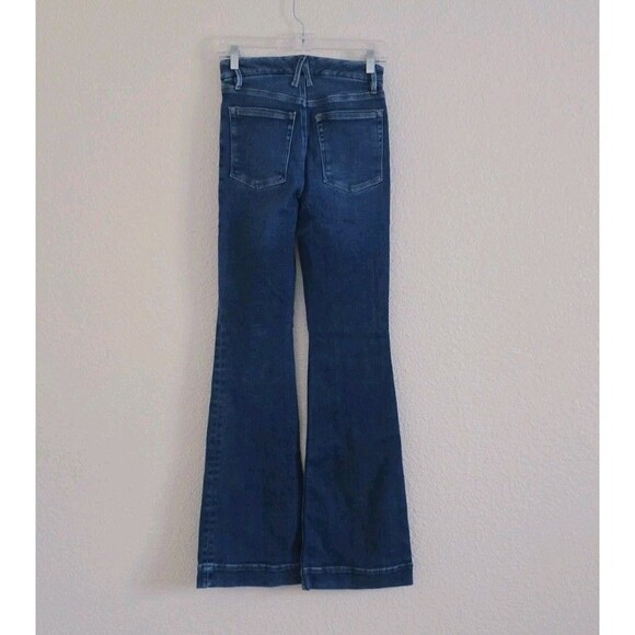 Good American Good Legs Flare Jeans Size 26/2 Med Wash Stretch 34" inseam - Picture 5 of 7